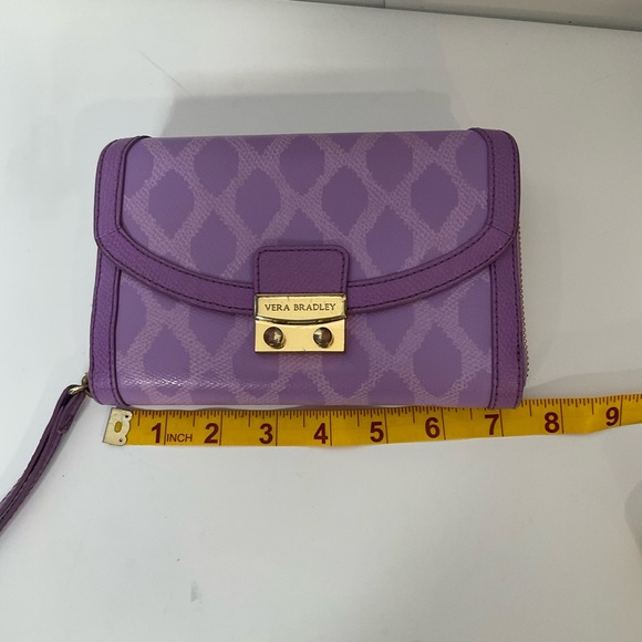Vera Bradley Ikat Diamonds Lilac Ultimate Clasp & Zipper Closure Wristlet Wallet - Picture 12 of 12